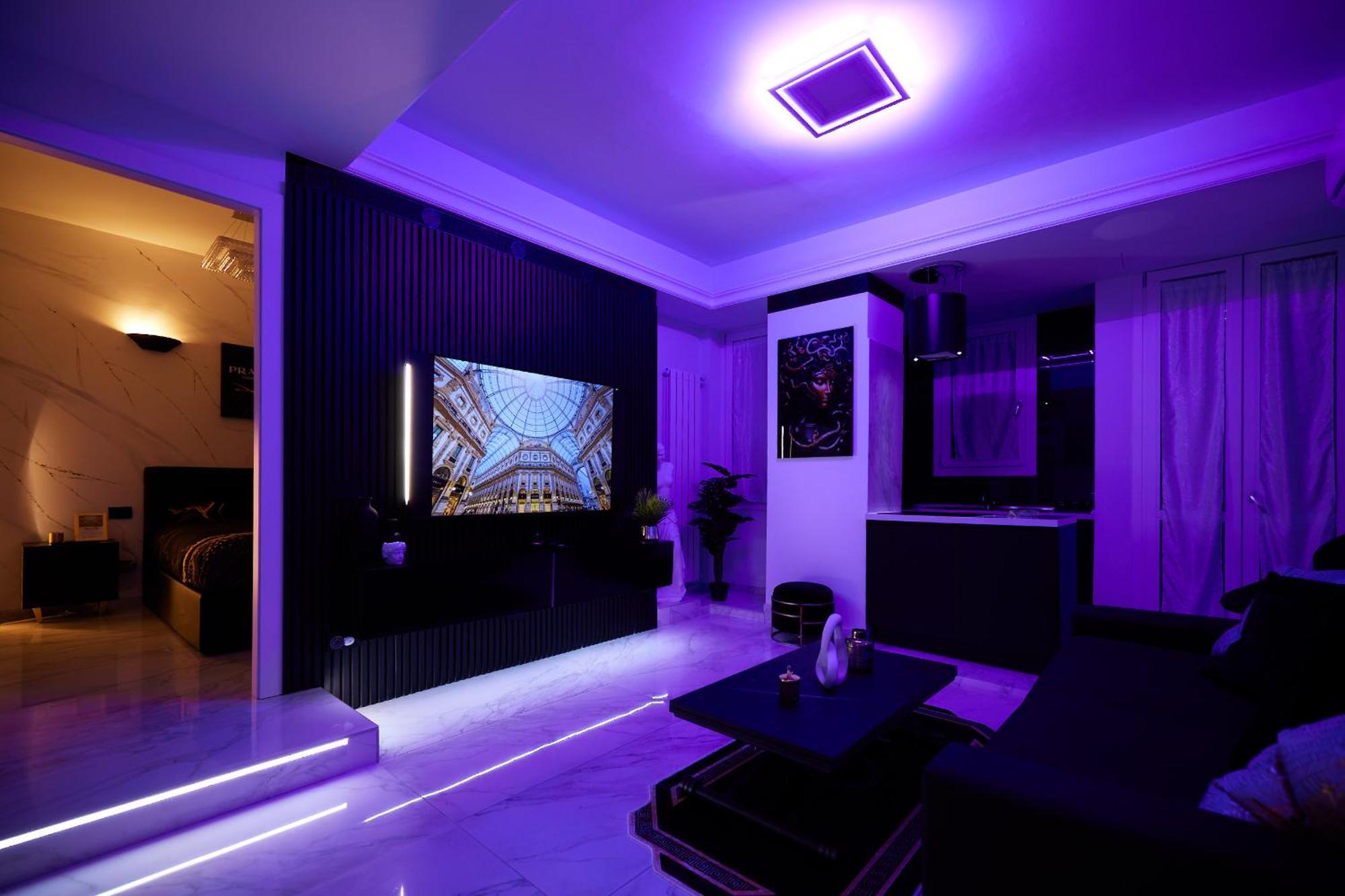 Italian Fashion Suite - Luxurious Marble City Center Milan Exterior photo